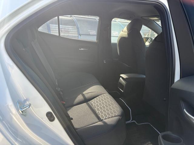 カローラスポーツ Ｇ　Ｚ　ワンオーナー　禁煙車　モデリスタエアロ　純正ＳＤナビ　バックカメラ　フルセグＴＶ　ＥＴＣ　レーダークルーズ　プリクラッシュ　レーンキープ　コーナーセンサー　スマートキー２個　ディー記録簿（Ｒ４．６年）（27枚目）