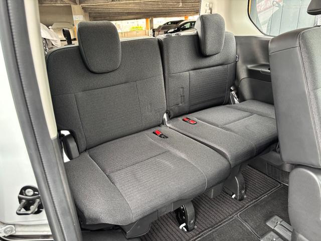 セレナ ハイウェイスターV 1オーナー Fスポイラー 純正コネクトナビ ステアヒーター シートヒーター(運転席/2列目) 後席モニター プロパイロット ワイヤレス充電 ETC2.0 フルセグTV 全方位カメラ(17枚目)