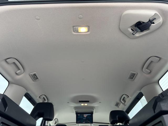 セレナ ハイウェイスターV 1オーナー Fスポイラー 純正コネクトナビ ステアヒーター シートヒーター(運転席/2列目) 後席モニター プロパイロット ワイヤレス充電 ETC2.0 フルセグTV 全方位カメラ(22枚目)