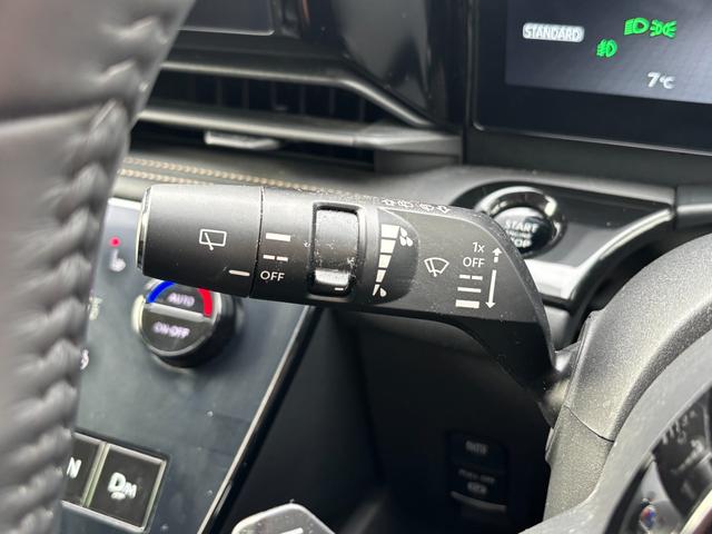 セレナ ハイウェイスターV 1オーナー Fスポイラー 純正コネクトナビ ステアヒーター シートヒーター(運転席/2列目) 後席モニター プロパイロット ワイヤレス充電 ETC2.0 フルセグTV 全方位カメラ(26枚目)