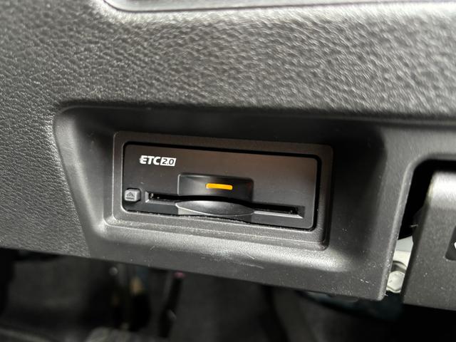 セレナ ハイウェイスターV 1オーナー Fスポイラー 純正コネクトナビ ステアヒーター シートヒーター(運転席/2列目) 後席モニター プロパイロット ワイヤレス充電 ETC2.0 フルセグTV 全方位カメラ(33枚目)