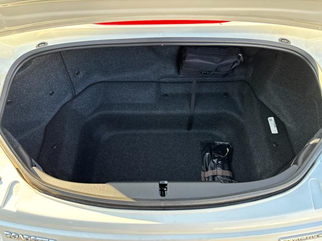 ロードスター Sスペシャルパッケージ ワンオーナー セーフティパッケージ シートヒーター フルセグTV マツダコネクト7インチナビ バックカメラ パーキングセンサー スマートシティブレーキ クルーズコントロール スマートキー2個(10枚目)