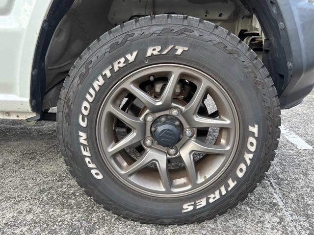ジムニー XC アピオROADWINショックアブソーバー ガナドールマフラー サイドモール トーヨータイヤホワイトレター スズキセーフティサポート ETC シートヒーター フォグランプ LED(9枚目)