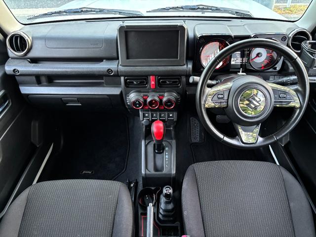 ジムニー XC アピオROADWINショックアブソーバー ガナドールマフラー サイドモール トーヨータイヤホワイトレター スズキセーフティサポート ETC シートヒーター フォグランプ LED(31枚目)