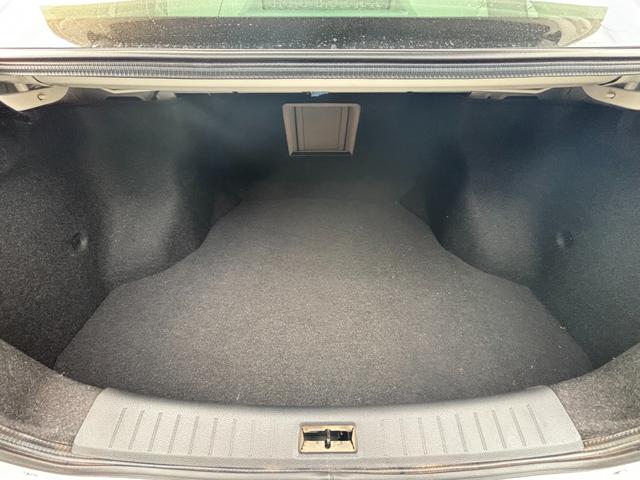 �y����E���Ԋm�F������]�̂��q�l�z���X�ł͑����̍݌ɂ�p�ӂ��Ă���ׁA�ԗ���ۊǃ��[�h�Ɉڂ��A�X���W������Ă��Ȃ������������܂��B�����擙������]�̍ۂ́A���O�̂��\����I�X�X�����܂��B