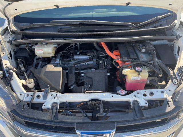 ノア ハイブリッドＳｉ　ダブルバイビー　ワンオーナー　禁煙車　純正１０インチナビ　ハーフレザー　フルセグＴＶ　バックカメラ　ビルトインＥＴＣ　シートヒーター　クルーズコントロール　セーフティセンス　スマートキー２個　毎年整備記録簿（52枚目）