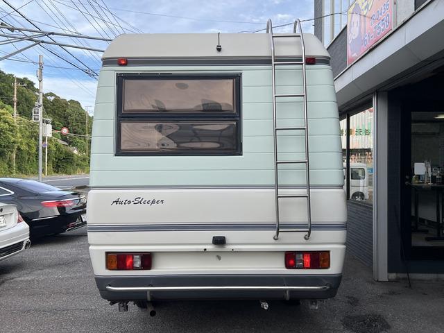 ヴァナゴン ＧＬ　Ｔ４　ヴァナゴン　オートスリーパー　キャンピングカー　タープ・テント接続可　バンクベッド　座席兼用ベッド　テーブル　シンク　コンセント　　ルーフベント　換気扇　８ナンバー（5枚目）