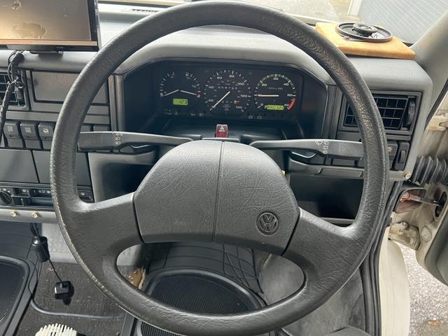 ヴァナゴン ＧＬ　Ｔ４　ヴァナゴン　オートスリーパー　キャンピングカー　タープ・テント接続可　バンクベッド　座席兼用ベッド　テーブル　シンク　コンセント　　ルーフベント　換気扇　８ナンバー（18枚目）