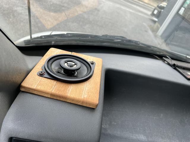 ヴァナゴン ＧＬ　Ｔ４　ヴァナゴン　オートスリーパー　キャンピングカー　タープ・テント接続可　バンクベッド　座席兼用ベッド　テーブル　シンク　コンセント　　ルーフベント　換気扇　８ナンバー（22枚目）