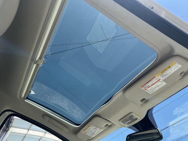 500 1.2 8V ラウンジ ガラスルーフ 純正15インチAW キーレス フォグランプ MTモード付 純正フロアマット 純正オーディオ CD(10枚目)