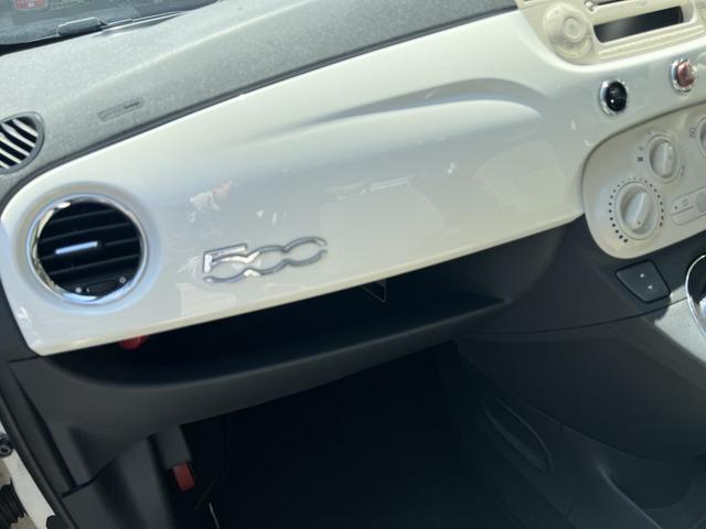 500 1.2 8V ラウンジ ガラスルーフ 純正15インチAW キーレス フォグランプ MTモード付 純正フロアマット 純正オーディオ CD(23枚目)