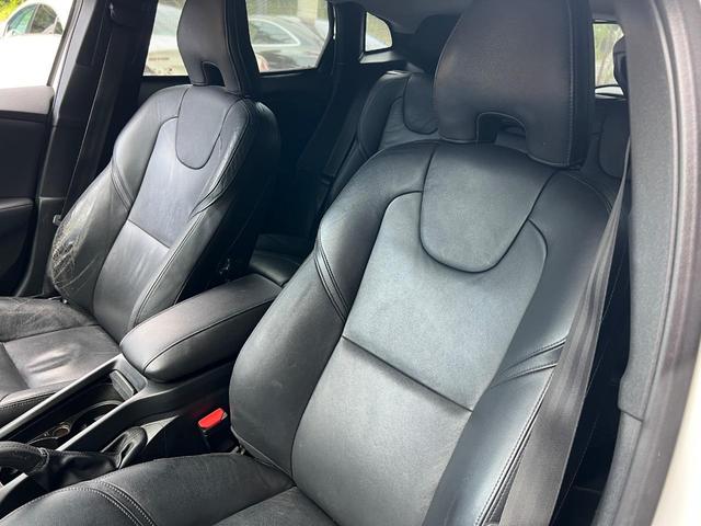 V40 T4 黒レザーシート ナビ テレビ バックカメラ パワーシート シートヒーター アイドリングストップ コーナーセンサー ETC クルーズコントロール 純正ホイール 二年車検付き(46枚目)