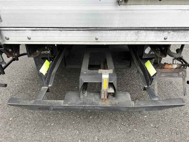 タイタンダッシュ オートマ キッチンカー フードトラック 移動販売車 ケータリングカー シンク 換気扇 エアコン コンロ 窓サッシ コンセント バックカメラ(11枚目)