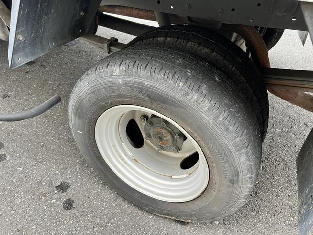 タイタンダッシュ オートマ キッチンカー フードトラック 移動販売車 ケータリングカー シンク 換気扇 エアコン コンロ 窓サッシ コンセント バックカメラ(20枚目)