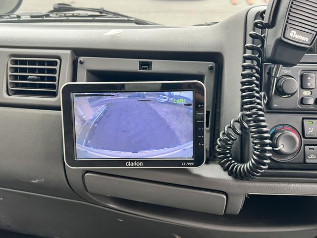 タイタンダッシュ オートマ キッチンカー フードトラック 移動販売車 ケータリングカー シンク 換気扇 エアコン コンロ 窓サッシ コンセント バックカメラ(28枚目)