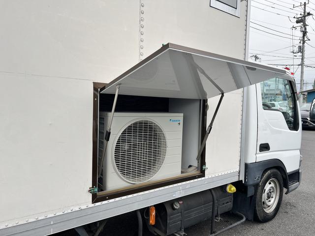 タイタンダッシュ オートマ キッチンカー フードトラック 移動販売車 ケータリングカー シンク 換気扇 エアコン コンロ 窓サッシ コンセント バックカメラ(43枚目)