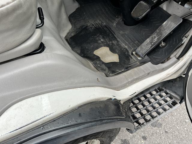 タイタンダッシュ オートマ キッチンカー フードトラック 移動販売車 ケータリングカー シンク 換気扇 エアコン コンロ 窓サッシ コンセント バックカメラ(79枚目)