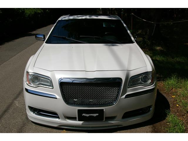 5.7HEMI HYD DUB22inc パノラマサンルーフ(3枚目)