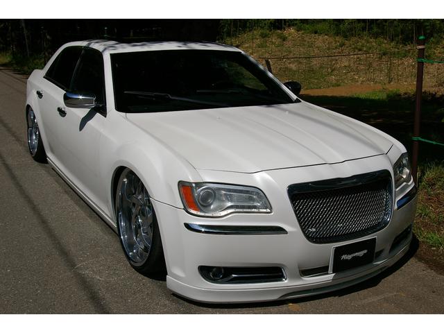 5.7HEMI HYD DUB22inc パノラマサンルーフ(4枚目)