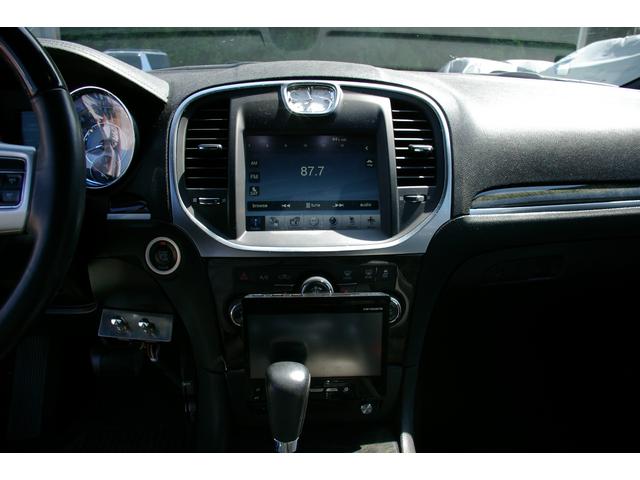 5.7HEMI HYD DUB22inc パノラマサンルーフ(16枚目)