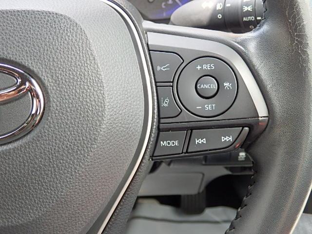 カローラスポーツ Ｇ　Ｚ　６速マニュアル　ナビ　Ｂｌｕｅｔｏｏｔｈ　地デジ　バックカメラ　衝突軽減　レッド革ブラックコンビシート　ソナー　ドライブモードセレクト　サブウーハー　ＥＴＣ　全記録簿有　車検整備　１年保証（15枚目）