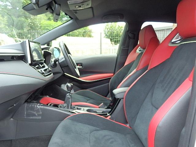 カローラスポーツ Ｇ　Ｚ　６速マニュアル　ナビ　Ｂｌｕｅｔｏｏｔｈ　地デジ　バックカメラ　衝突軽減　レッド革ブラックコンビシート　ソナー　ドライブモードセレクト　サブウーハー　ＥＴＣ　全記録簿有　車検整備　１年保証（19枚目）