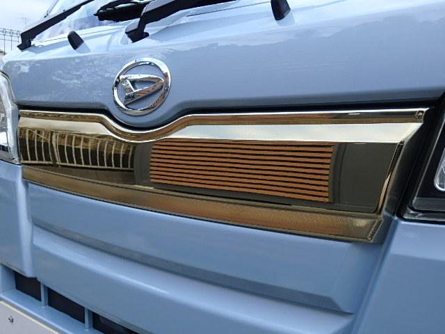 ハイゼットトラック ジャンボ　５５ｔｈアニバーサリーゴールドエディション　関東産　切替式４ＷＤ　スロープ式平シート　ＬＥＤライト　フォグライト　ＥＴＣ　Ｗエアバック　キーレス　ＡＢＳ　黒革調シートカバー　車検Ｒ８／５　１年保証（14枚目）