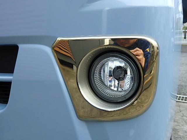 ハイゼットトラック ジャンボ　５５ｔｈアニバーサリーゴールドエディション　関東産　切替式４ＷＤ　スロープ式平シート　ＬＥＤライト　フォグライト　ＥＴＣ　Ｗエアバック　キーレス　ＡＢＳ　黒革調シートカバー　車検Ｒ８／５　１年保証（15枚目）