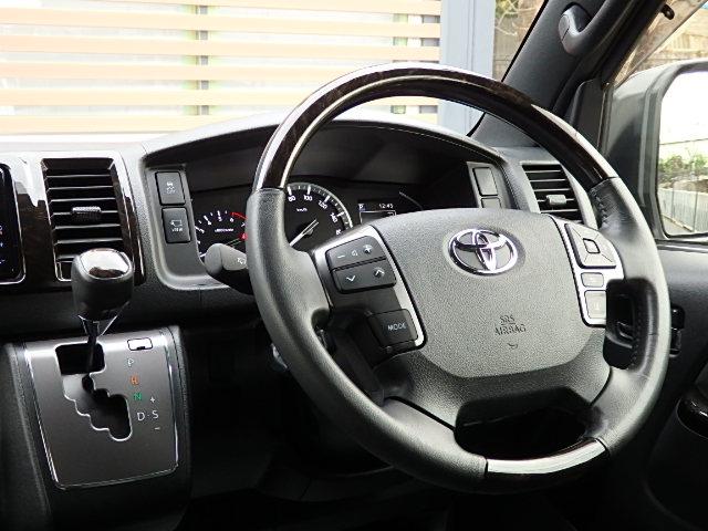 ハイエースバン スーパーＧＬ　ダークプライムＩＩ　ワンオーナー　禁煙　セーフティセンス　衝突軽減　ナビ　Ｂｌｕｅｔｏｏｔｈ　地デジ　バックカメラ　パノラミックビュー　ＥＴＣ　ドラレコ　全記録簿有　車検Ｒ８／１０　新車保証継承（6枚目）