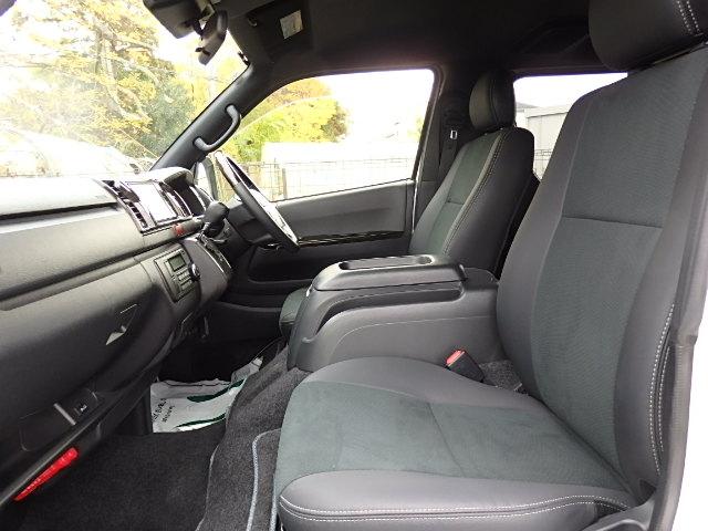 ハイエースバン スーパーＧＬ　ダークプライムＩＩ　ワンオーナー　禁煙　セーフティセンス　衝突軽減　ナビ　Ｂｌｕｅｔｏｏｔｈ　地デジ　バックカメラ　パノラミックビュー　ＥＴＣ　ドラレコ　全記録簿有　車検Ｒ８／１０　新車保証継承（17枚目）