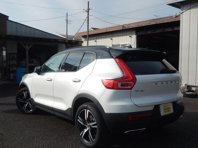 ＸＣ４０ Ｔ４　ＡＷＤ　Ｒデザイン　サンルーフ　ハンドル＆シートヒーター　パワーゲート（8枚目）