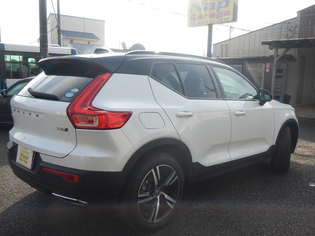 ＸＣ４０ Ｔ４　ＡＷＤ　Ｒデザイン　サンルーフ　ハンドル＆シートヒーター　パワーゲート（9枚目）