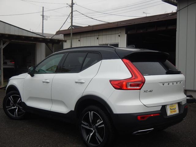 ＸＣ４０ Ｔ４　ＡＷＤ　Ｒデザイン　サンルーフ　ハンドル＆シートヒーター　パワーゲート（10枚目）