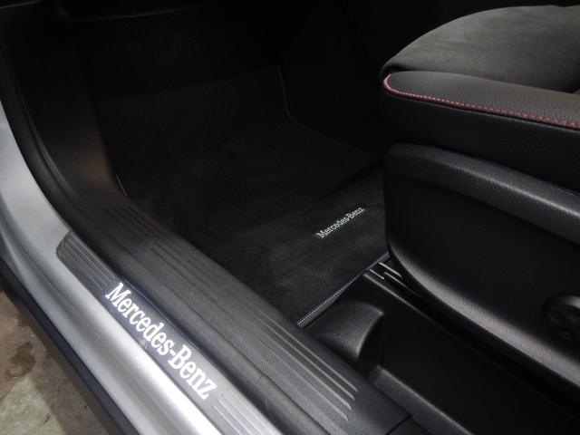 ＧＬＡクラス ＧＬＡ２００ｄ　４マチック　ＡＭＧライン　ディーラー車　右ハンドル　ナビｔＶ　Ｂｌｕｅｔｏｏｔｈ接続　ワイドスクリーン　マルチビームＬＥＤ　マルチアラウンドモニター　ハーフレザー＆ヒーター　パワーバックドア（26枚目）