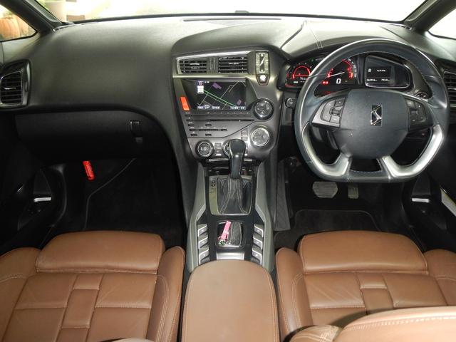 ＤＳ５ シック　ブルーＨＤｉ　レザーパッケージ　シック　ブルーＨＤｉ　レザーパッケージ５名）茶系レザー　ＤＥＮＯＮスピーカー　ガラスルーフ　クルコン　ナビＴＶカメラ　前席パワーシート＆ヒーター（2枚目）
