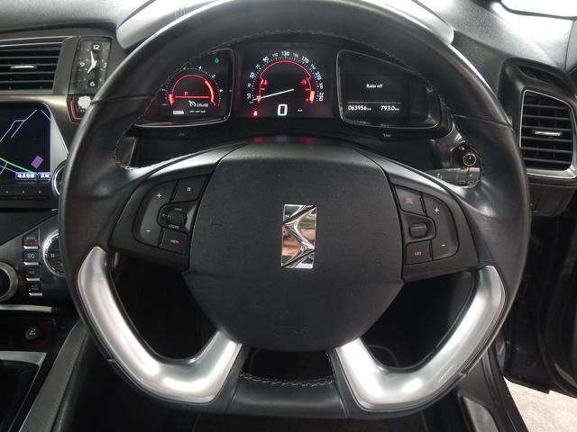 ＤＳ５ シック　ブルーＨＤｉ　レザーパッケージ　シック　ブルーＨＤｉ　レザーパッケージ５名）茶系レザー　ＤＥＮＯＮスピーカー　ガラスルーフ　クルコン　ナビＴＶカメラ　前席パワーシート＆ヒーター（12枚目）