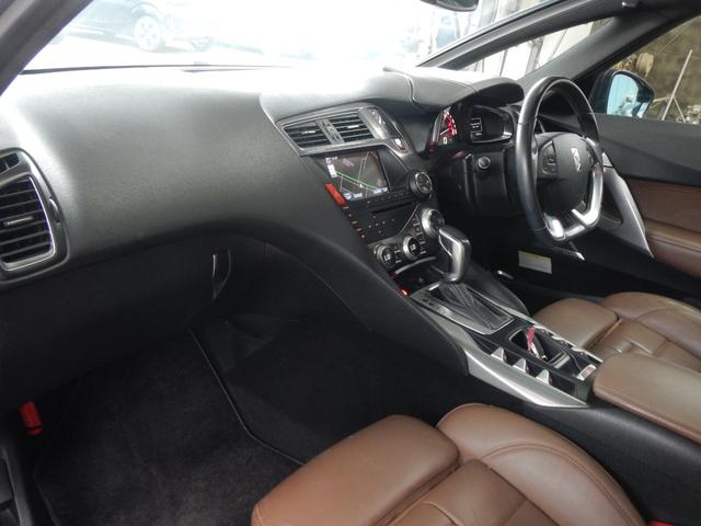 ＤＳ５ シック　ブルーＨＤｉ　レザーパッケージ　シック　ブルーＨＤｉ　レザーパッケージ５名）茶系レザー　ＤＥＮＯＮスピーカー　ガラスルーフ　クルコン　ナビＴＶカメラ　前席パワーシート＆ヒーター（18枚目）