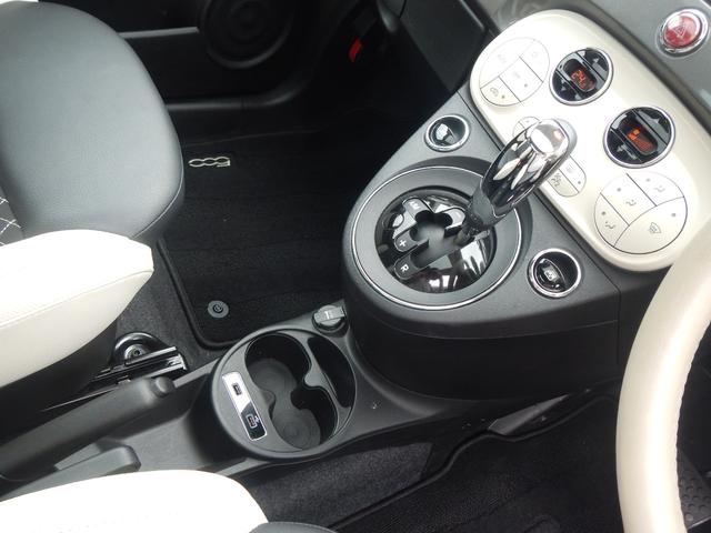 ５００ ツインエア　ドルチェヴィータ　ガラスルーフ固定式サンシェード　ハーフレザーシート　ナビＴＶバックカメラ　クルーズコントロール（12枚目）