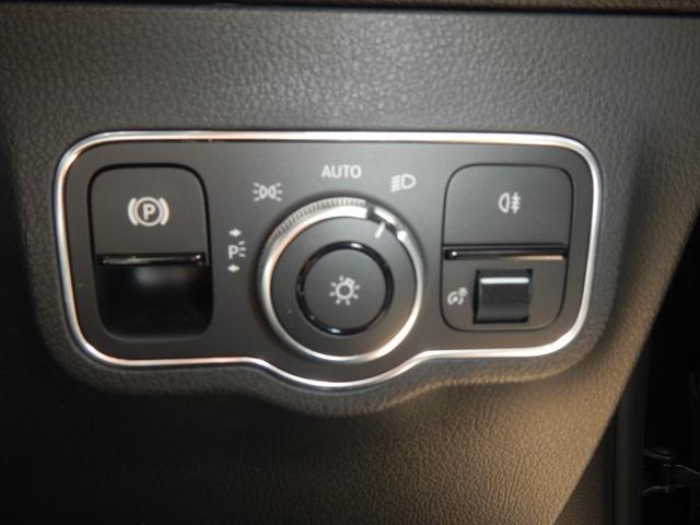 Ｂクラス Ｂ１８０　記録簿　ワイドスクリーン　ハーフレザー＆ヒーター　ナビＴＶ全方位　ＵＳＢ／Ｂｌｕｅｔｏｏｔｈ　オートクルーズ　ＬＥＤ　ＥＴＣ２．０（15枚目）