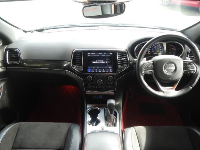 ジープ・グランドチェロキー トレイルホーク　限定車　１オーナー　ナビＴＶ切替カメラ　カープレイ　専用インテリア　前席パワーシート　前後Ｓヒーター　パワーバックドア　ヒッチメンバー（2枚目）
