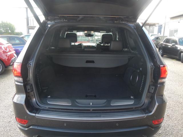 ジープ・グランドチェロキー トレイルホーク　限定車　１オーナー　ナビＴＶ切替カメラ　カープレイ　専用インテリア　前席パワーシート　前後Ｓヒーター　パワーバックドア　ヒッチメンバー（29枚目）