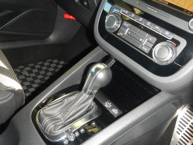 シロッコ TSI TSI(4名)純正ナビ アイバッハダウンサス Rカメラ付ミラードラレコ TV ハーフレザー パドルシフト 17AW(12枚目)