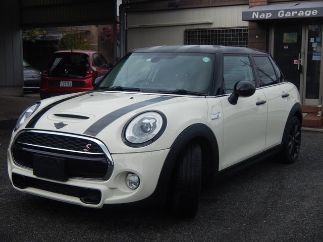 MINI クーパーS 純正ナビ・バックカメラ ミラーETC LED ブラックライトリング ユニオンテール 17ブラックAW コンフォートアクセス(6枚目)