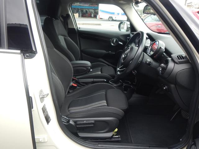 MINI クーパーS 純正ナビ・バックカメラ ミラーETC LED ブラックライトリング ユニオンテール 17ブラックAW コンフォートアクセス(21枚目)