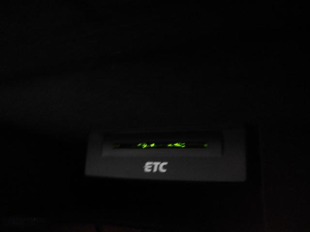 ＲＳ７スポーツバック ベースグレード　ベースグレード（４名）　ホワイトレザーシート　プレセンスパッケージ　アクティブレーンアシスト　パーキングアシスト　サンルーフ　８速ＡＴ　前後シートヒーター（21枚目）