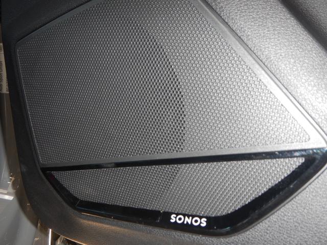 RS Q3 スポーツバック ベースグレード ベースグレード(5名)RSデザインPKG ブラックスタイリングPKG RSダンピングCLサスペンション RSスポーツエキゾースト RSバーチャルコックピット SONOS 21黒AW 赤キャリパー(6枚目)