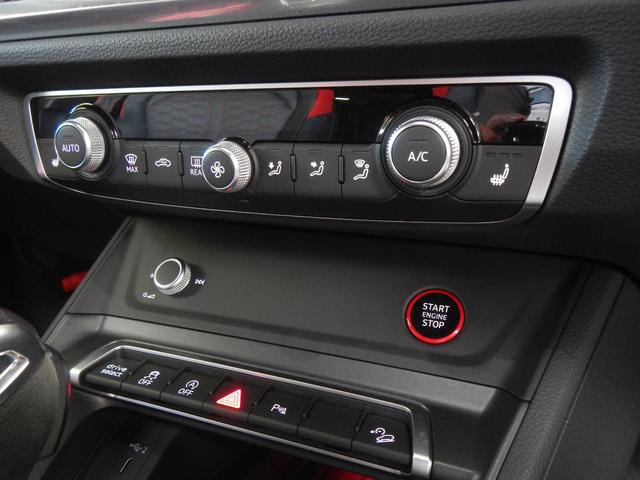 RS Q3 スポーツバック ベースグレード ベースグレード(5名)RSデザインPKG ブラックスタイリングPKG RSダンピングCLサスペンション RSスポーツエキゾースト RSバーチャルコックピット SONOS 21黒AW 赤キャリパー(16枚目)