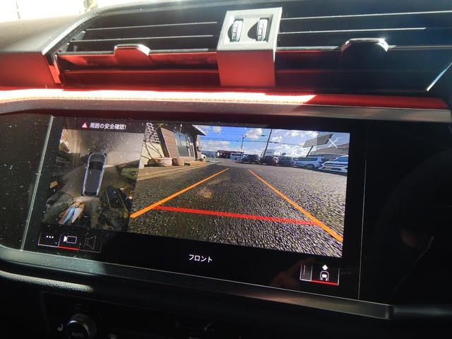 RS Q3 スポーツバック ベースグレード ベースグレード(5名)RSデザインPKG ブラックスタイリングPKG RSダンピングCLサスペンション RSスポーツエキゾースト RSバーチャルコックピット SONOS 21黒AW 赤キャリパー(18枚目)