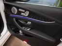 Ｅ２００　ステーションワゴン　スポーツ　ＡＭＧライン　ワンオーナー　記録簿　ワイドスクリーン　ＨＵＤ　パノラマルーフ　パワートランク　Ｂｕｒｍｅｓｔｅｒ　ナビＴＶ全方位　オートクルーズ　黒革（16枚目）
