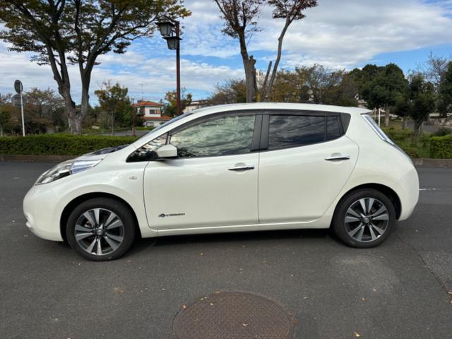 リーフ X サンクスエディション(30kwh) ナビ スマートキー 純正AW PS PW 充電ケーブル有(5枚目)